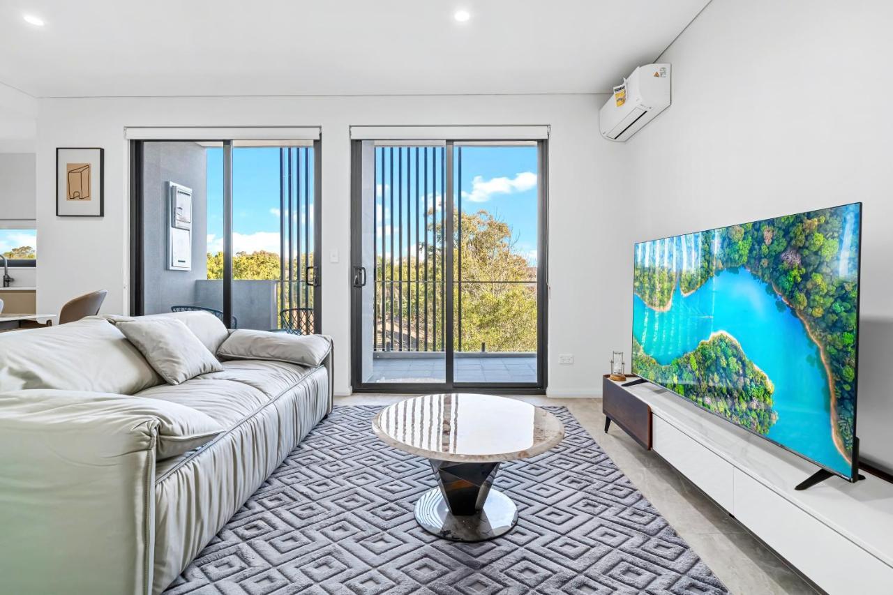 Urban Oasis In Heart Of Homebush 시드니 외부 사진